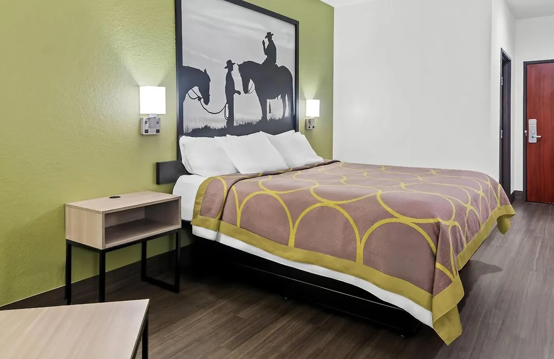 Super 8 By Wyndham Weatherford-1