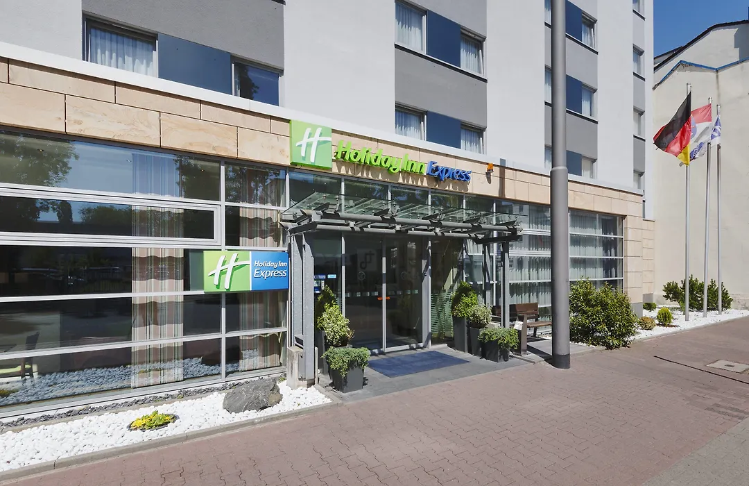 Holiday Inn Express Frankfurt Messe By Ihg-1