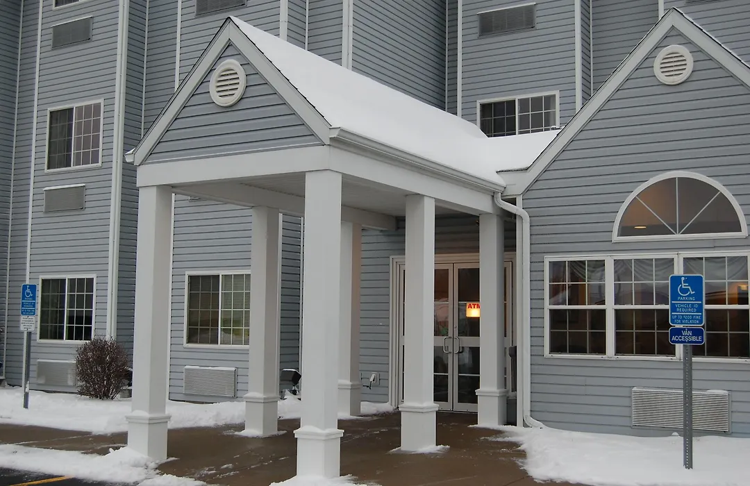 Microtel Inn & Suites By Wyndham Plattsburgh-1