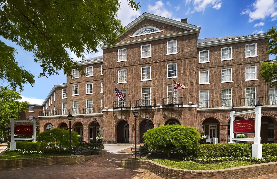 The Tidewater Inn-1