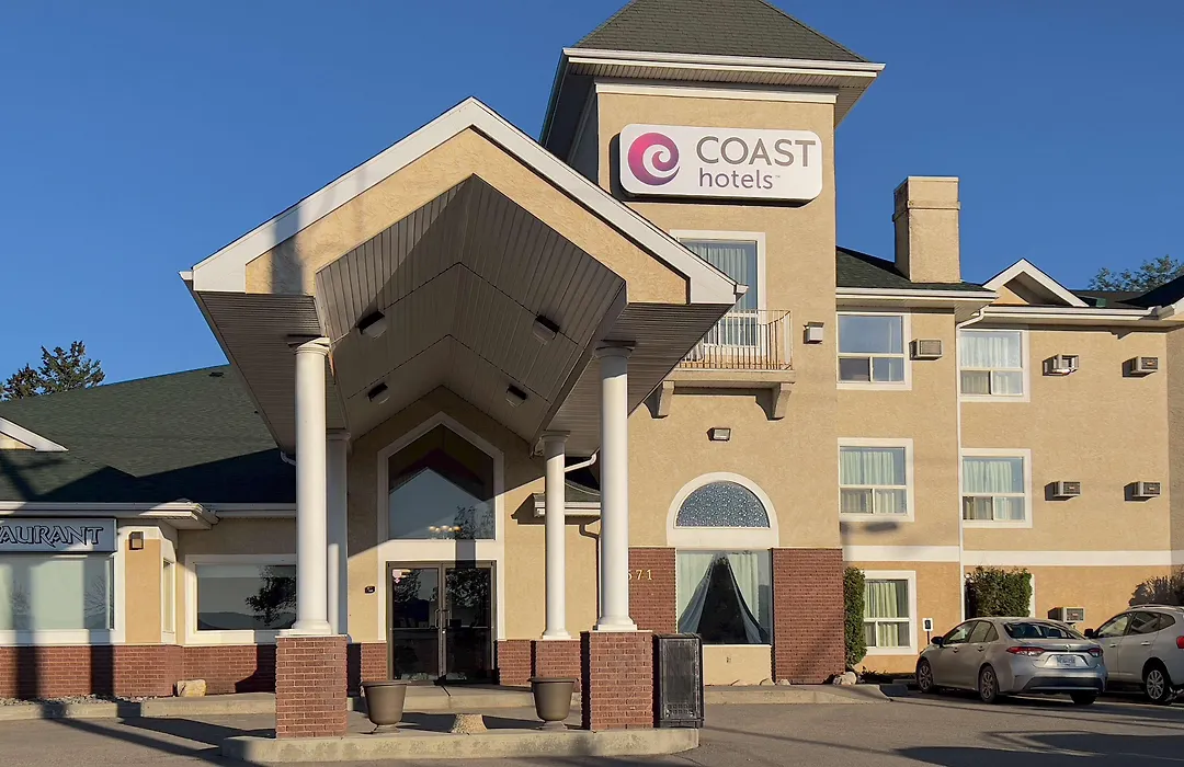 Coast Hinton Hotel-1
