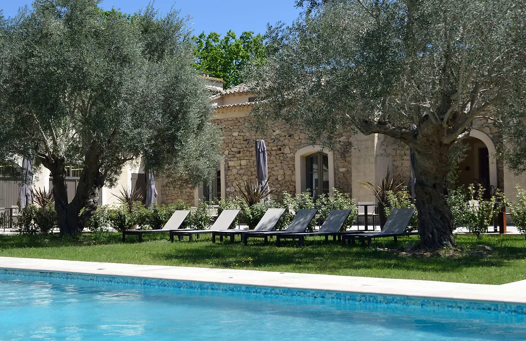 Hôtel&Restaurant de charme - La Bégude Saint-Pierre-1