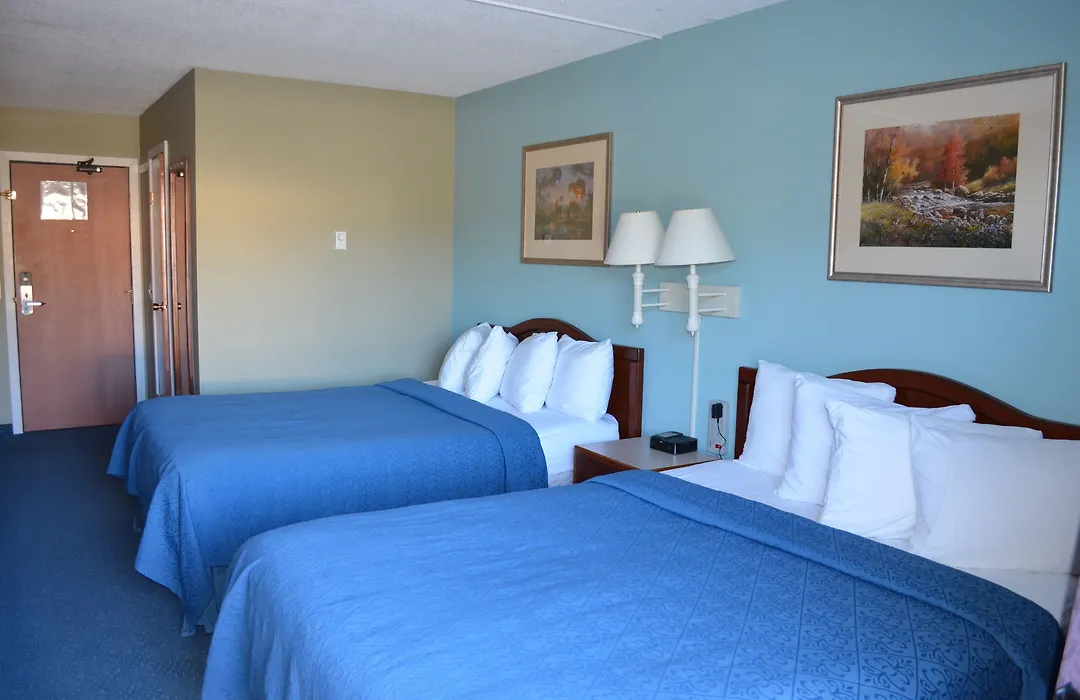 Canadas Best Value Inn & Suites-Castlegar-1