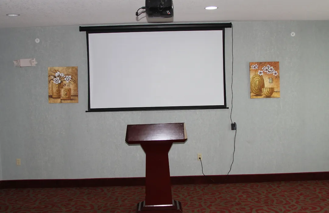 Red Roof Inn & Suites Detroit - Melvindale/Dearborn-1