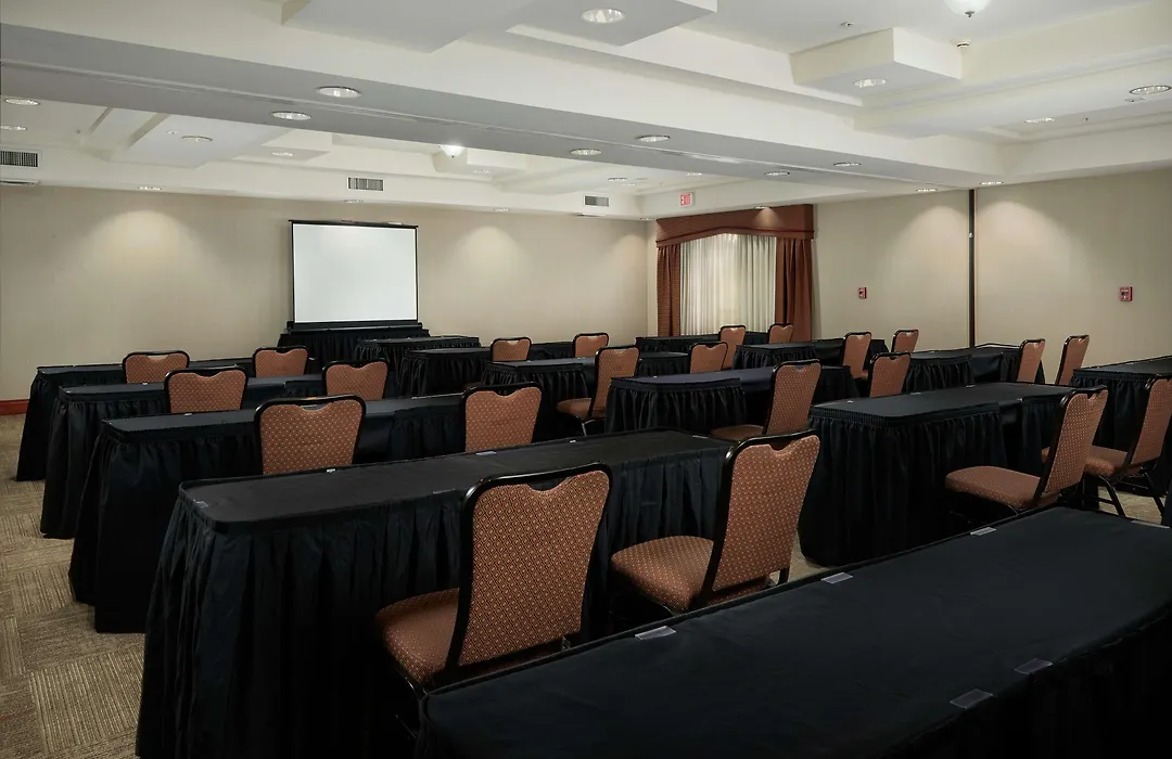 Hampton Inn & Suites Phoenix-Surprise-1