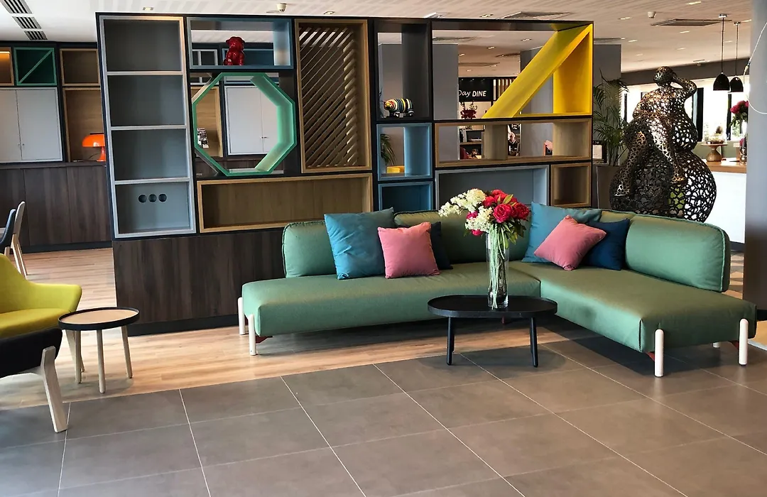 Holiday Inn Bordeaux Sud - Pessac, an IHG Hotel-1