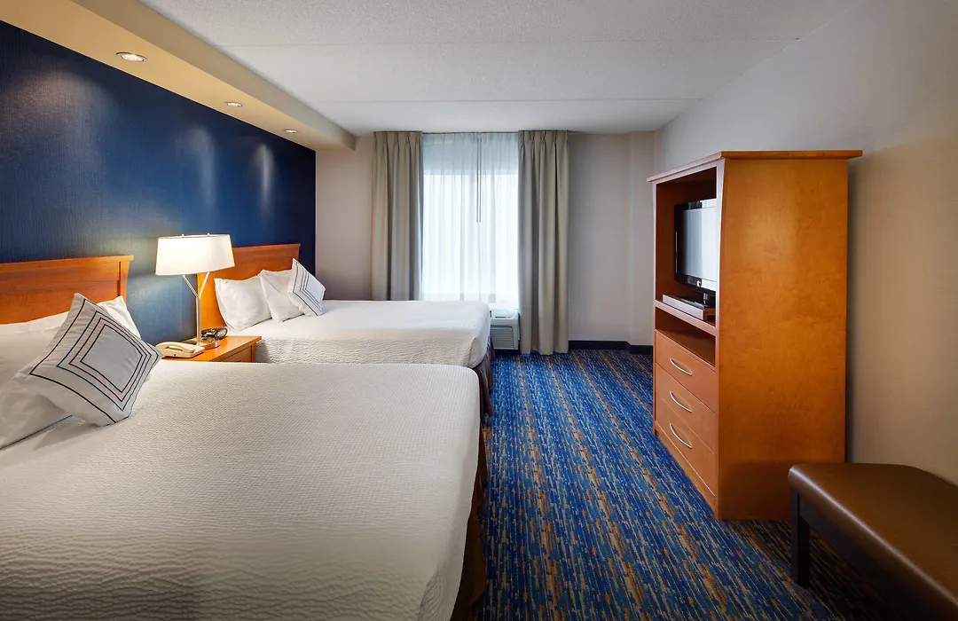 Fairfield Inn & Suites By Marriott Toronto Brampton-1