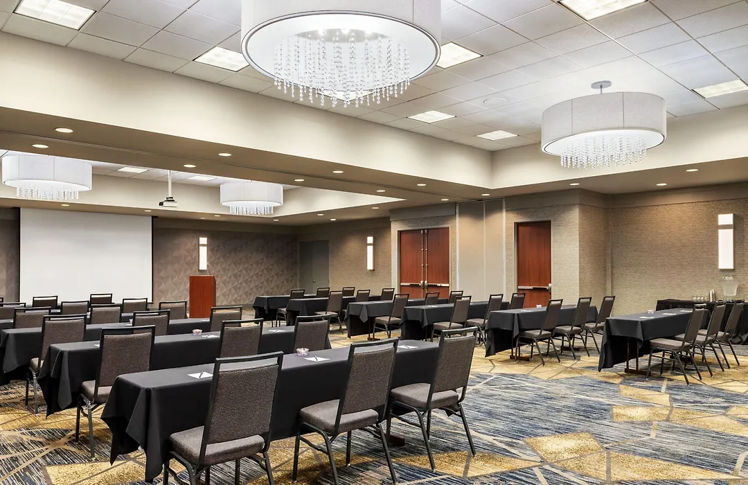 Courtyard By Marriott Columbia-1