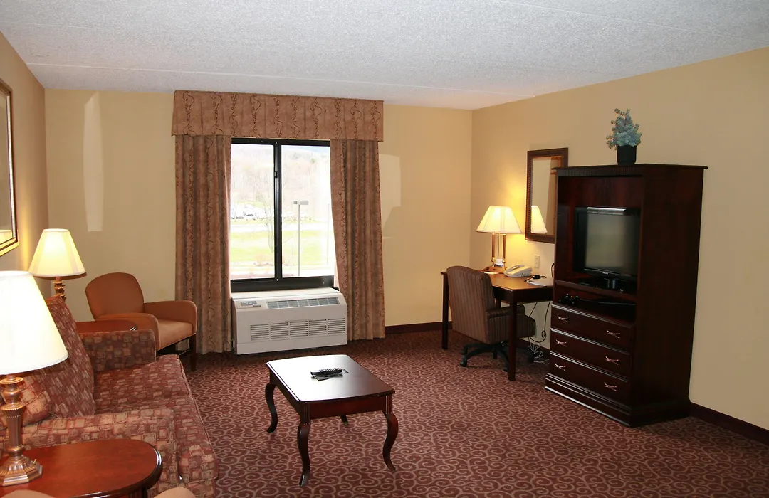 Hampton Inn Bennington-1