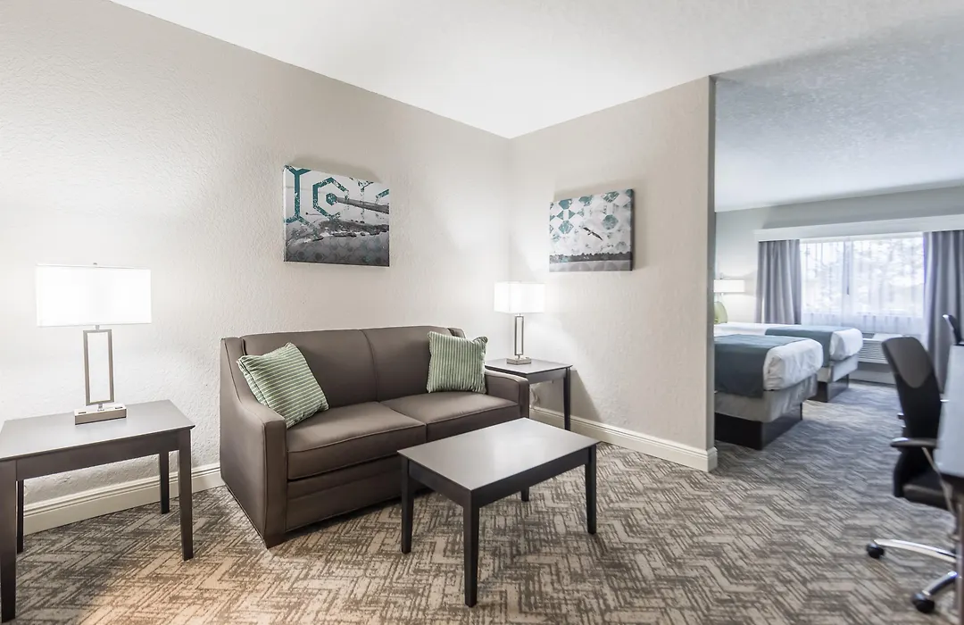 Best Western Plus Sebastian Hotel & Suites-1
