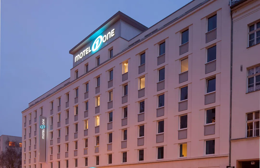 Motel One Berlin-Mitte-1