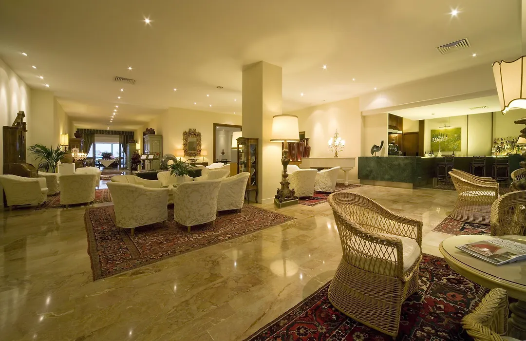 National Hotel-1