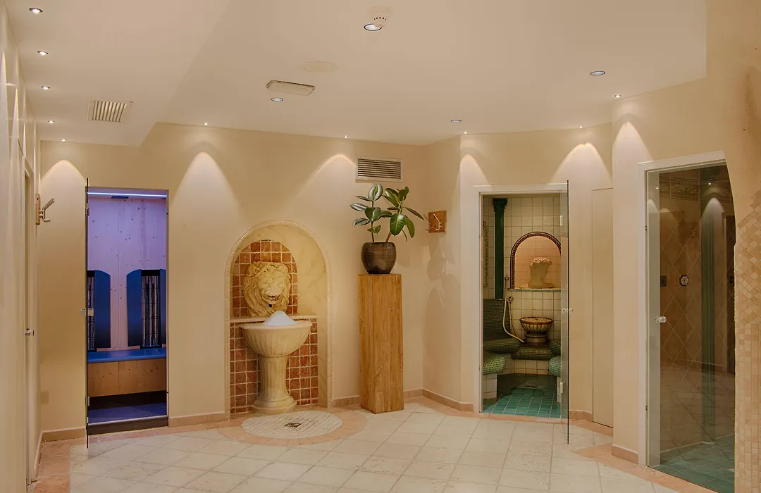 Wellness Refugium & Resort Hotel Alpin Royal - Small Luxury Hotels Of The World-1