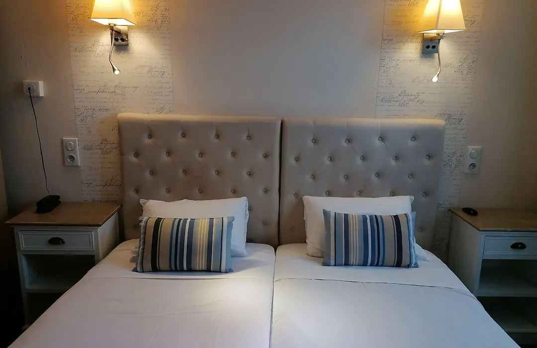 Cit'Hotel Logis Louise de Savoie-1