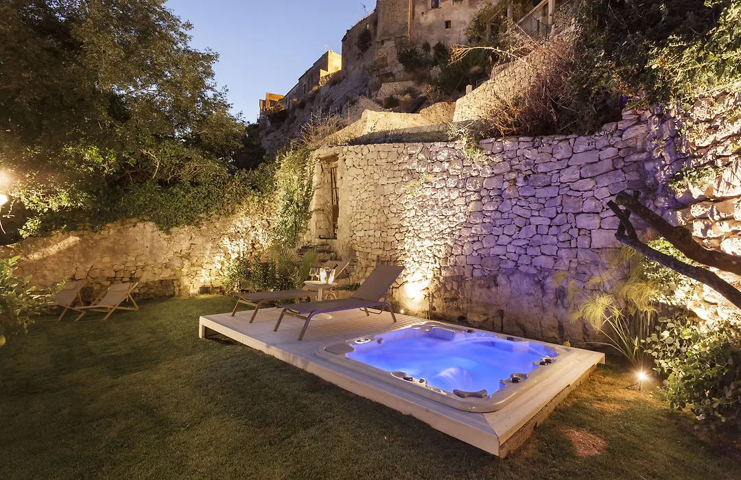 Locanda Don Serafino Historical Boutique Hotel-1