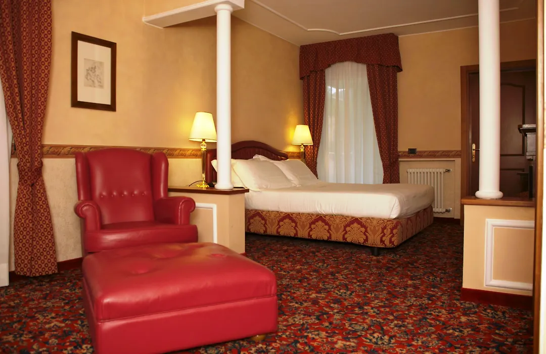 Hotel Leon D'Oro-1
