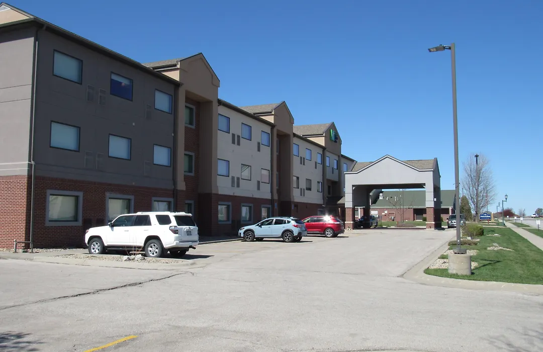Holiday Inn Express Hotel & Suites Lincoln South By Ihg-1