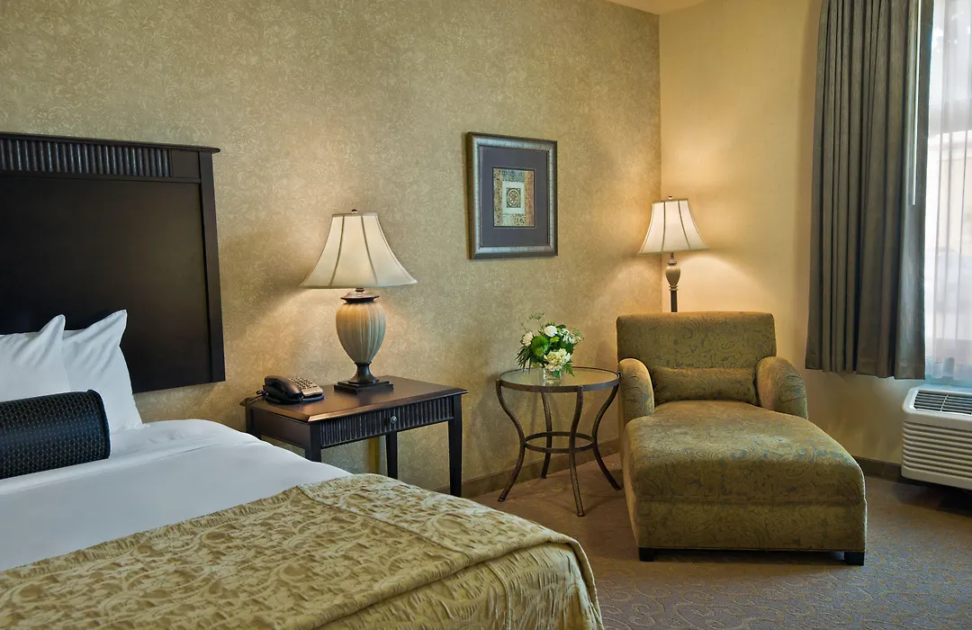 Oxford Suites Boise-1