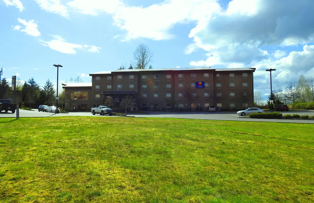 Comfort Inn & Suites-1