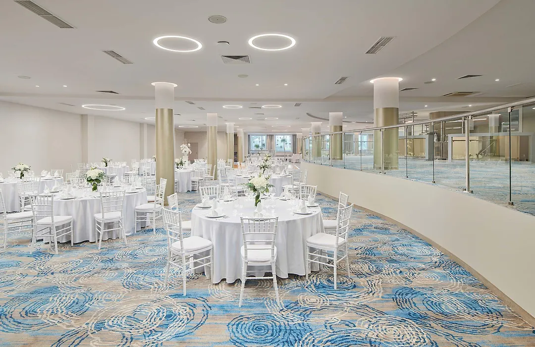 Le Meridien Lav Split-1