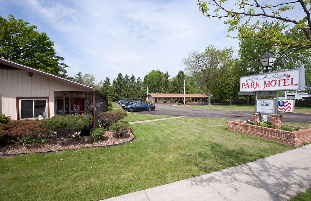 Park Motel-1