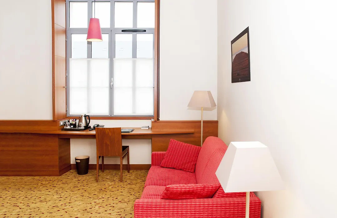 Best Western Plus Hôtel Colbert-1