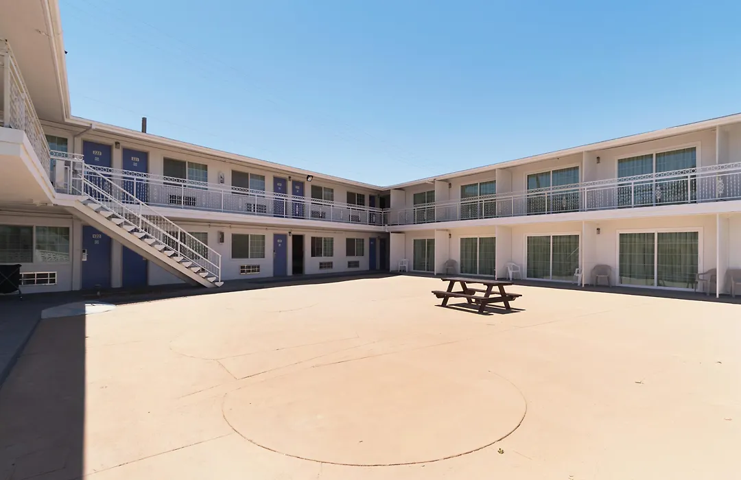 Motel 6-Barstow, Ca - Route 66-1