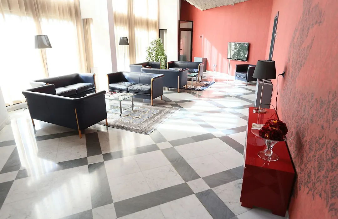 Hotel Forum-1