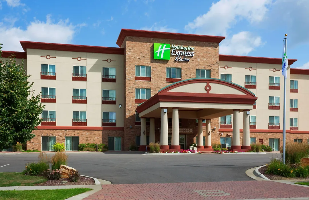 Holiday Inn Express & Suites Wausau By Ihg-1