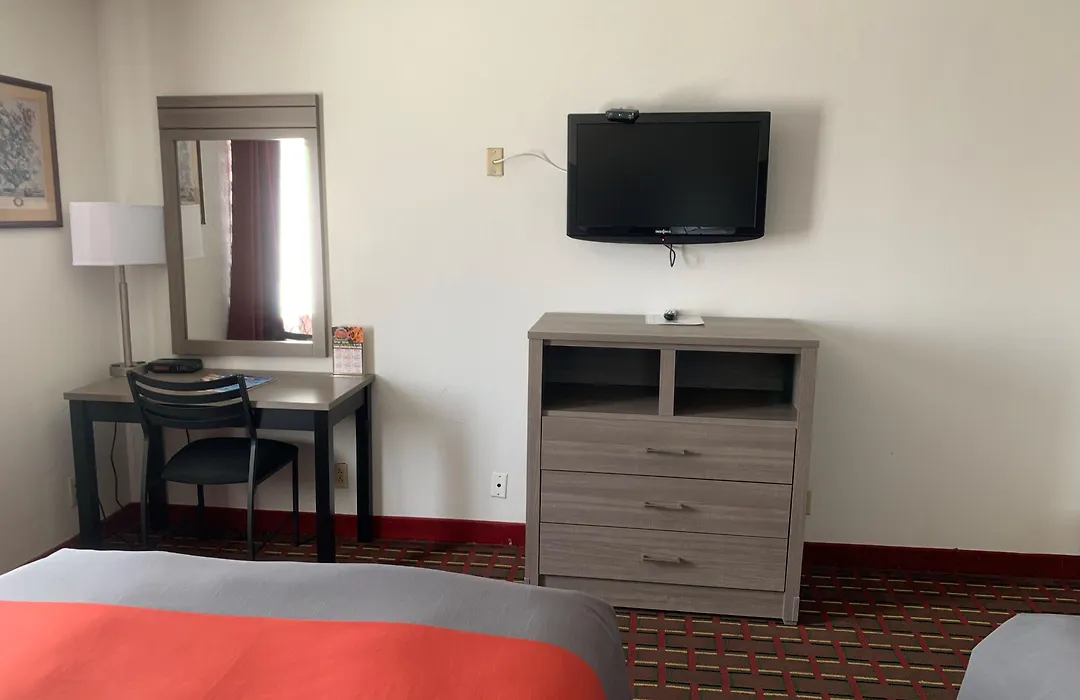 Guest House Inn Medical District Near Texas Tech Univ-1