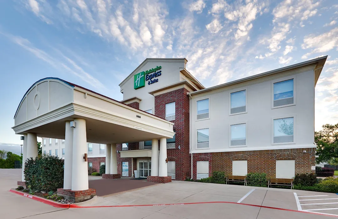 Holiday Inn Express Hotel & Suites Cleburne By Ihg-1