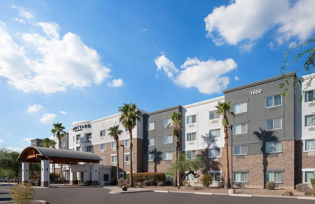 Courtyard By Marriott Phoenix West/Avondale-1