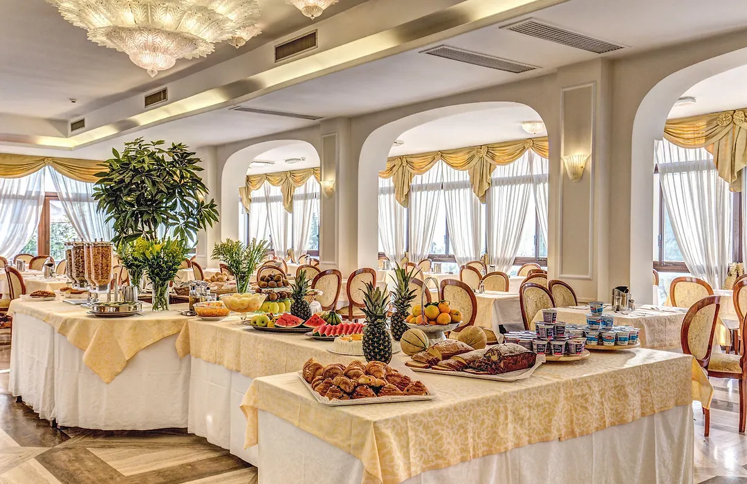 Grand Hotel Hermitage-1