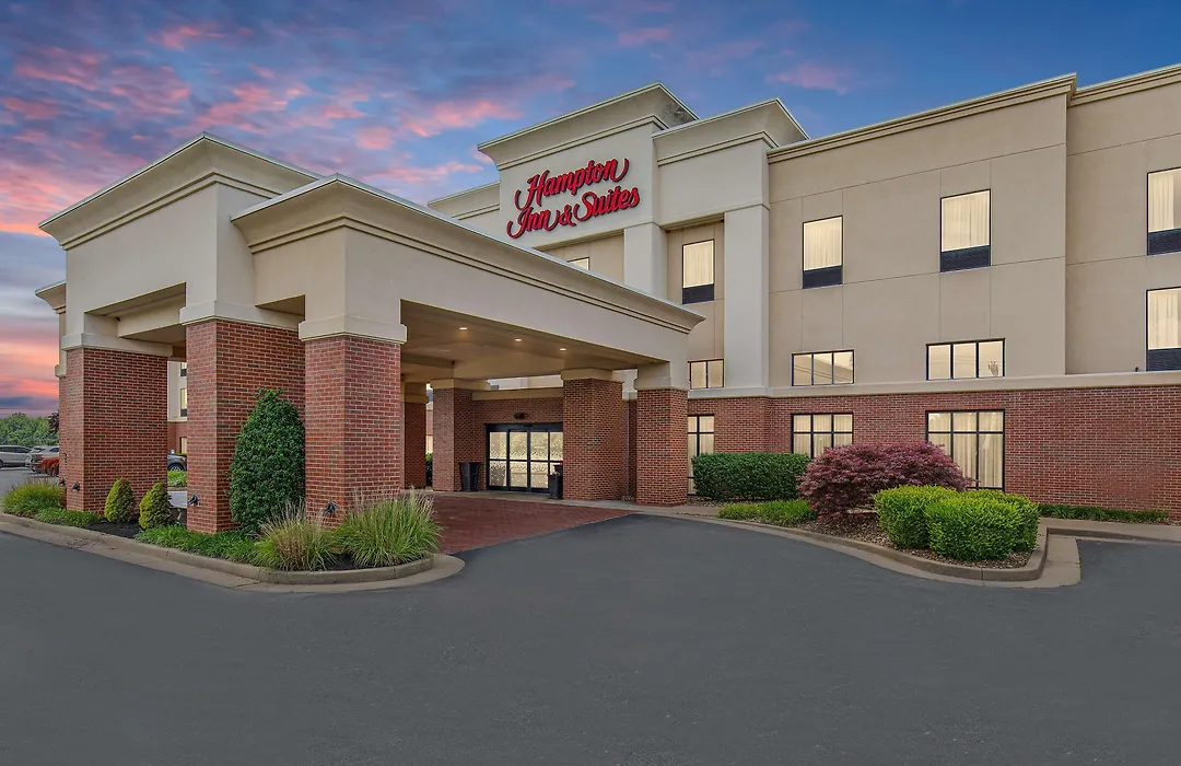 Hampton Inn & Suites Madisonville-1