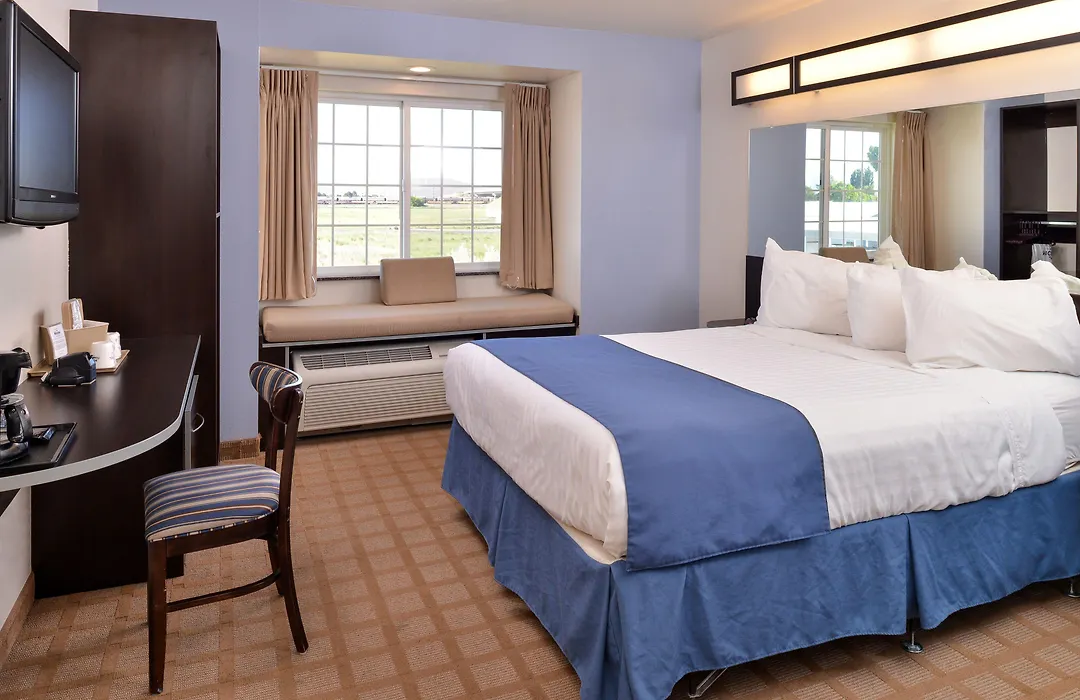 Microtel Inn & Suites By Wyndham Klamath Falls-1
