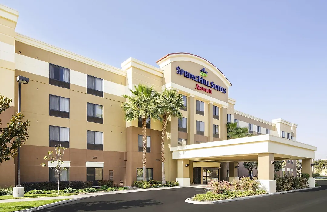 Springhill Suites Fresno-1