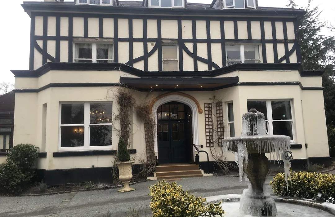 Brook Hall Hotel-1