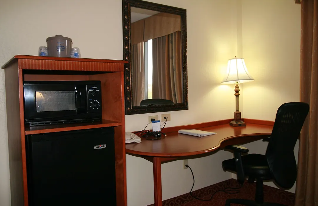Hampton Inn & Suites Mccomb-1