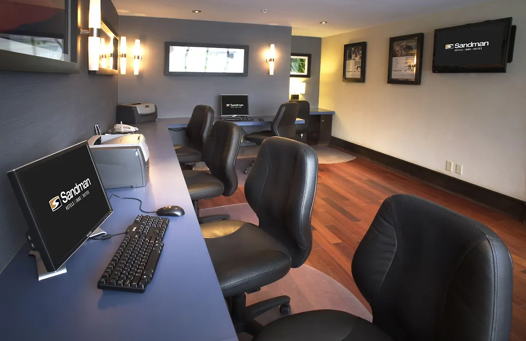 Sandman Hotel & Suites Winnipeg Airport-1