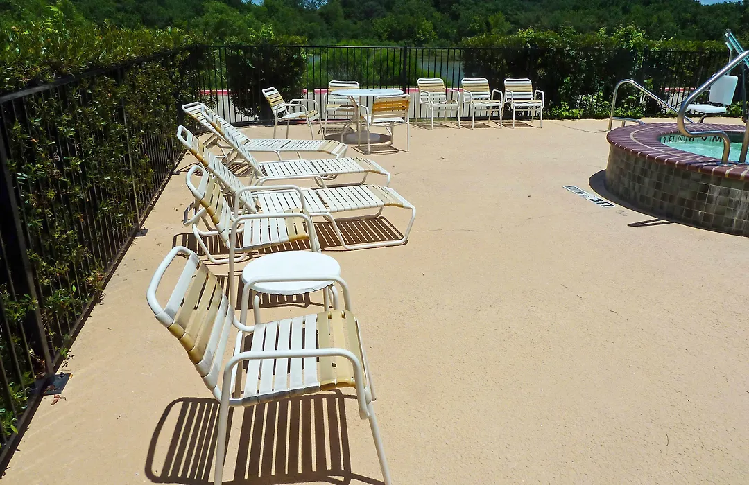 Americas Best Value Inn - Gun Barrel City-1