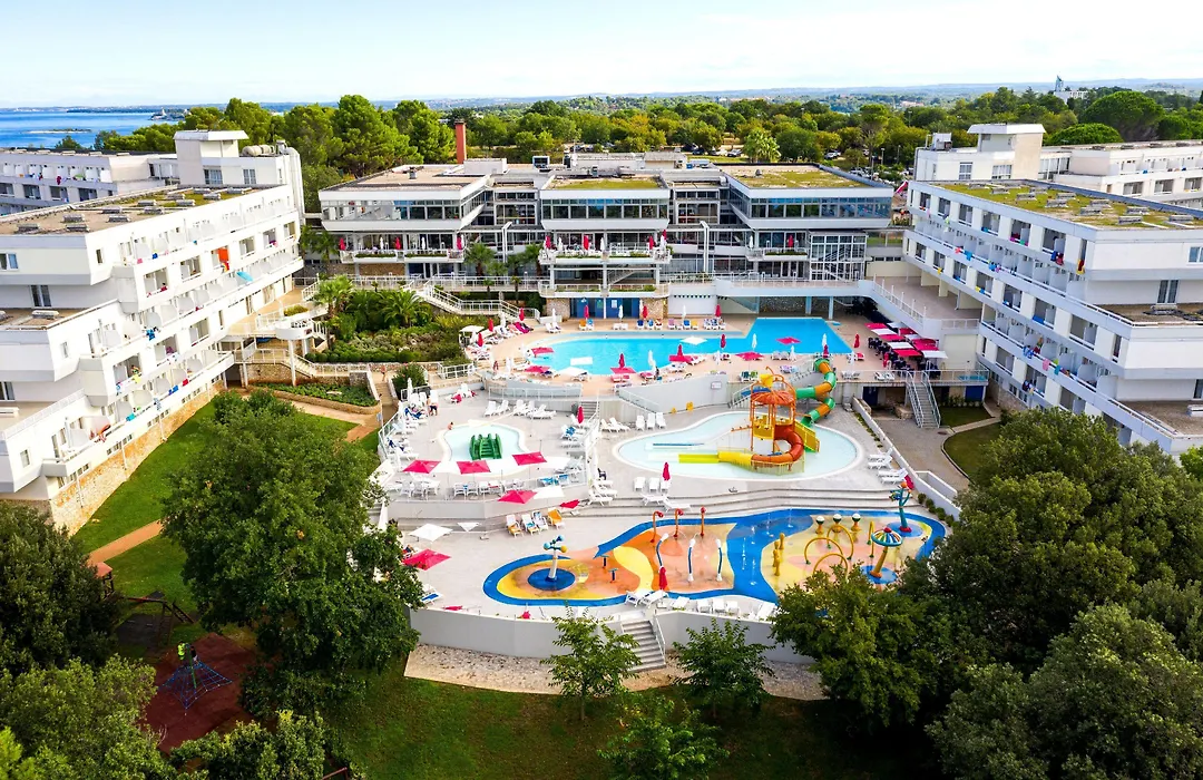 Hotel Delfin Plava Laguna-1