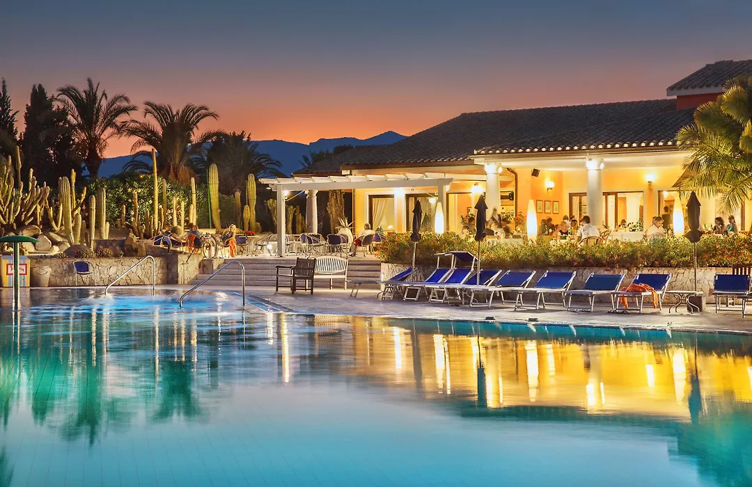 Lantana Resort Hotel&Apartments-1
