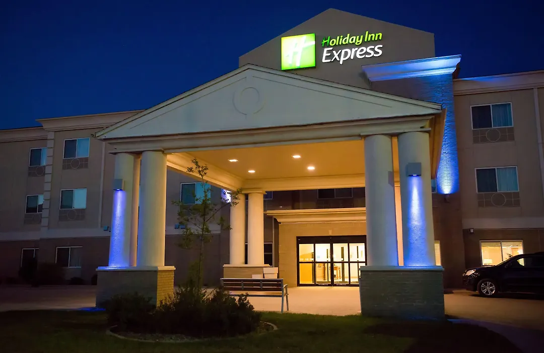 Holiday Inn Express Devils Lake By Ihg-1