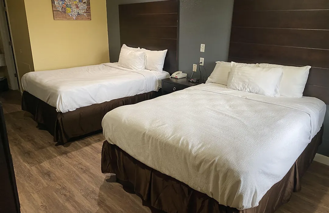 Woodridge Inn And Suites-1