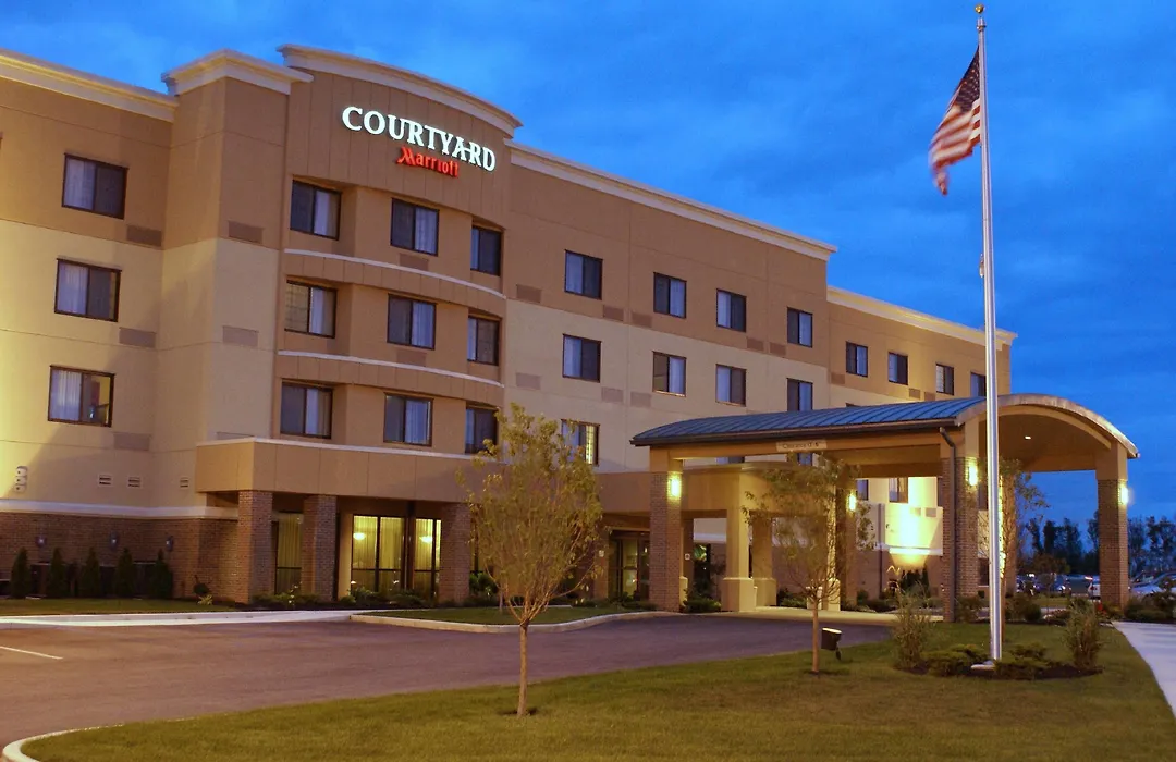 Courtyard Lima-1