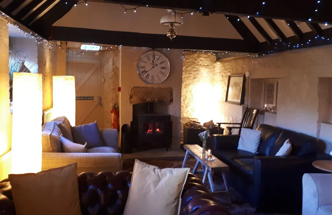 The Helyar Arms-1