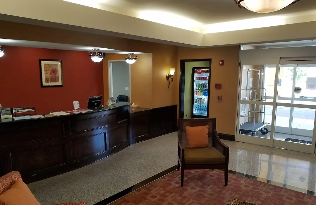 La Quinta By Wyndham Atlanta Union City-1