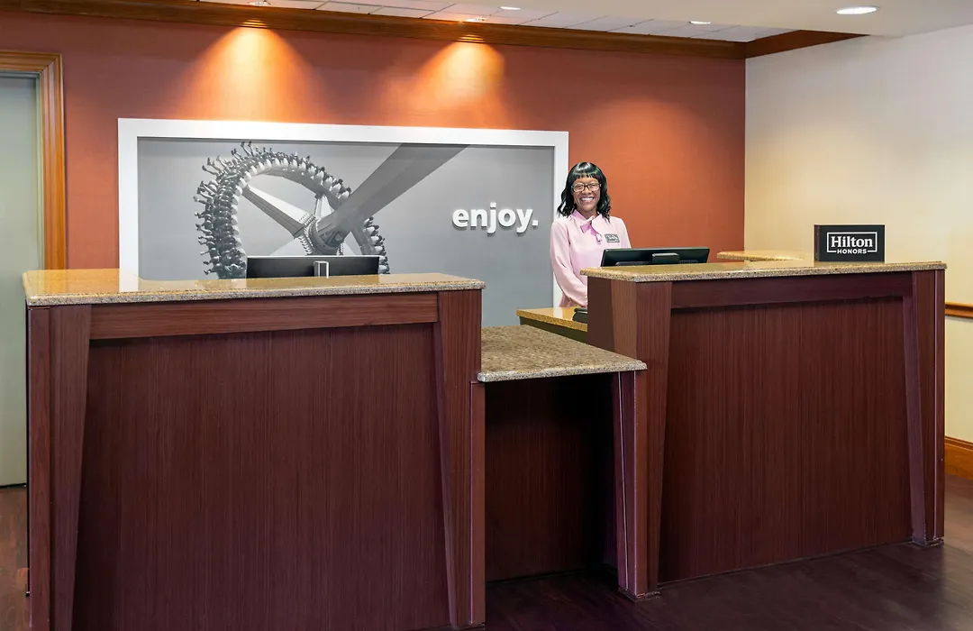 Hampton Inn Springfield South Enfield-1