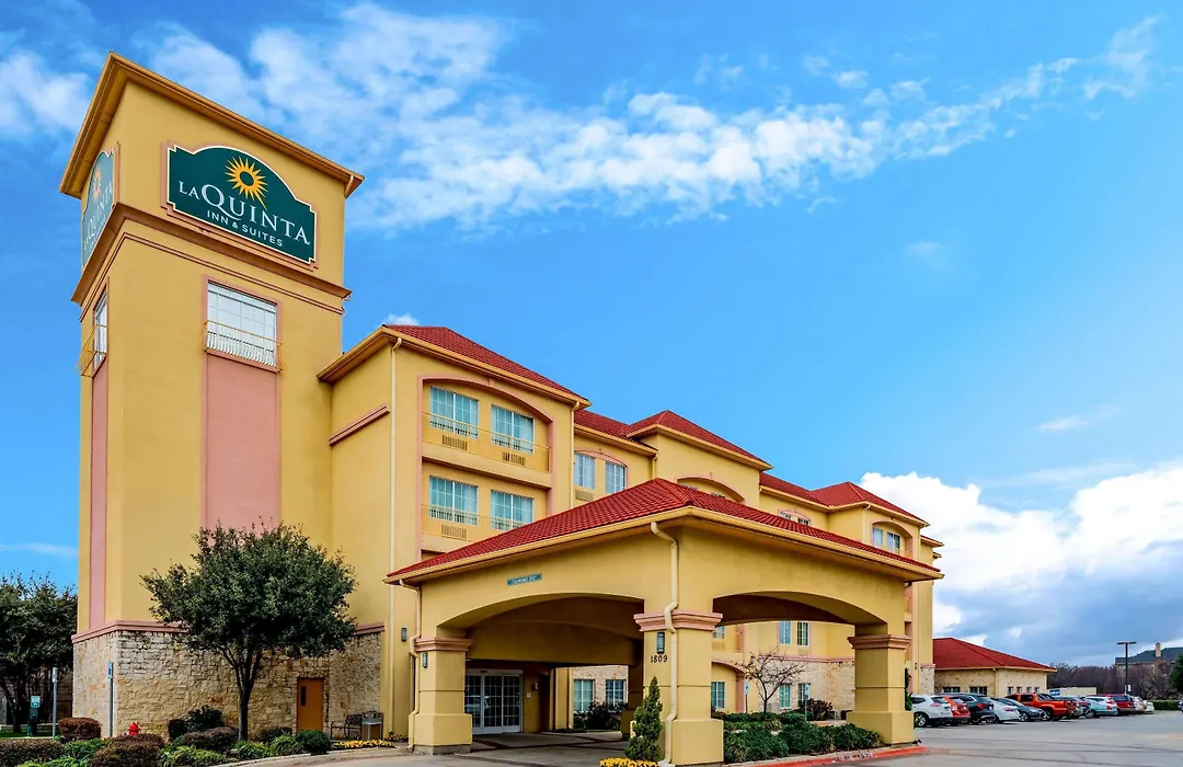 La Quinta By Wyndham Dfw Airport West - Bedford-1