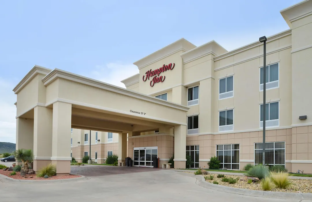 Hampton Inn Alpine-1
